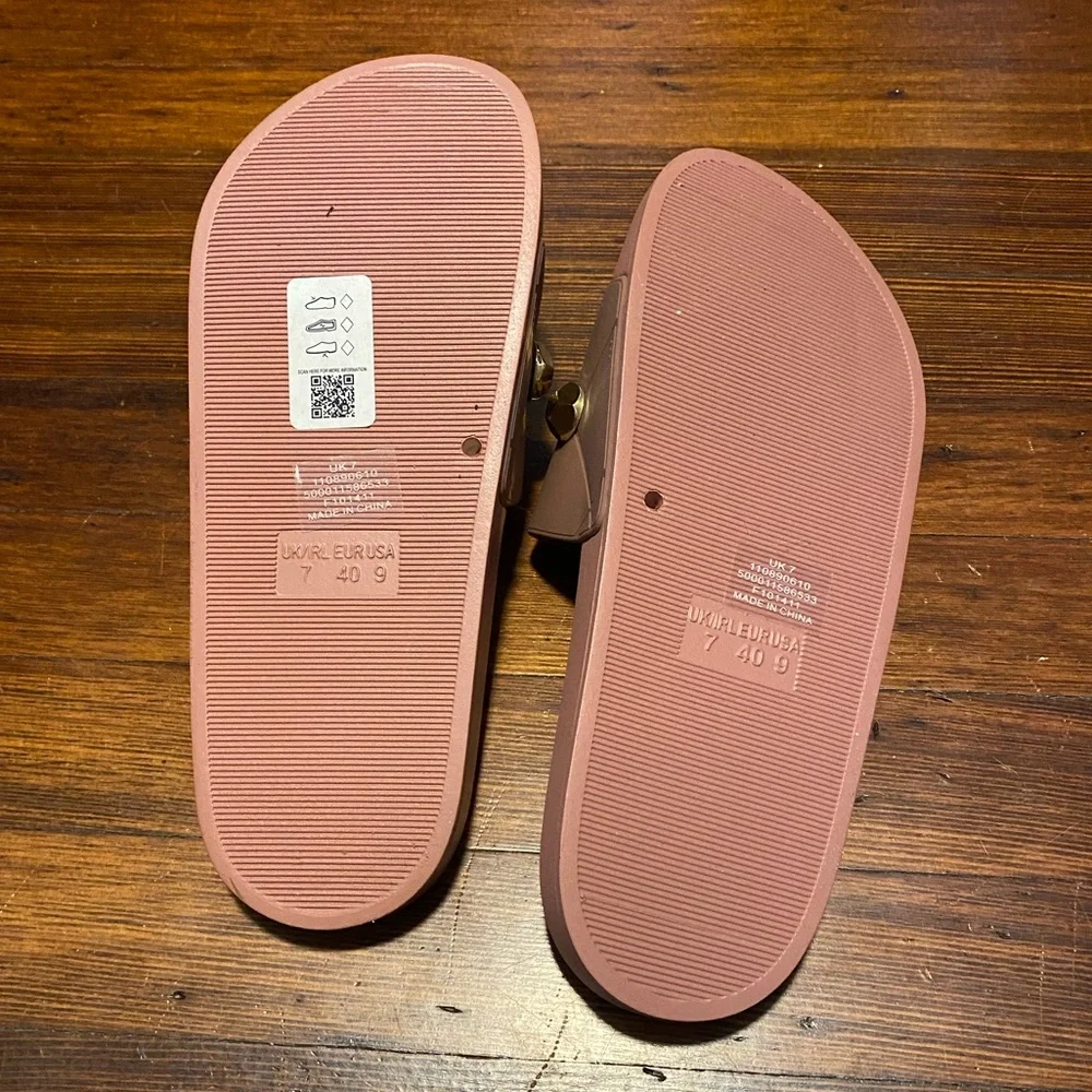 ASOS Design pool slides - Picture 2 of 4